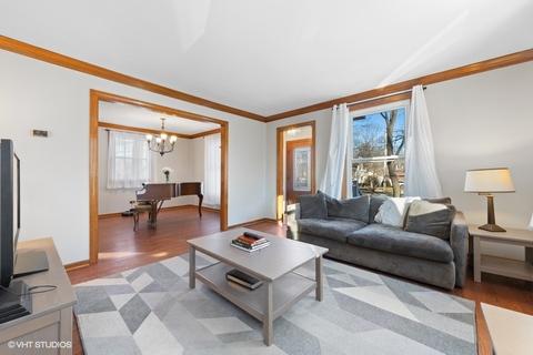 1216 S Naperville Rd, Wheaton, IL 60187 photo 3
