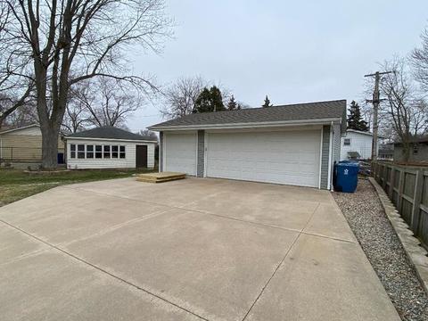 3733 Crescent Dr, Steger, IL 60475 photo 2