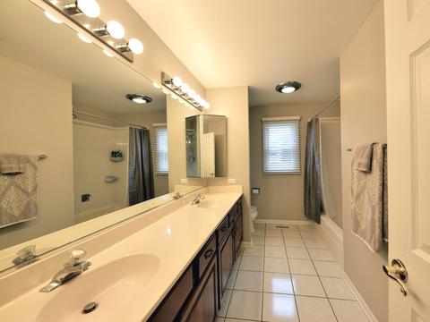 519 Flora Dr, Algonquin, IL 60102 photo 17
