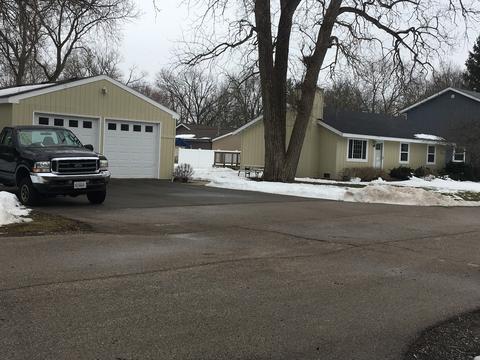 5212 Palm St, Mchenry, IL 60051 photo 2