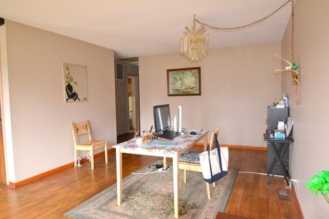 267 Mohawk Dr, Carol Stream, IL 60188 photo 9