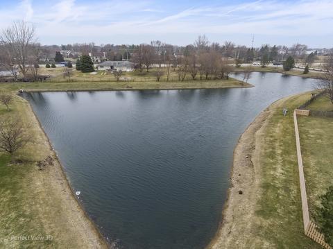 2302 Timber Trl, Plainfield, IL 60586 photo 4