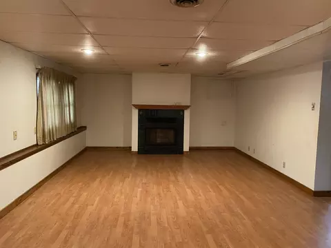 901 N Power St, Spring Valley, IL 61362 photo 2