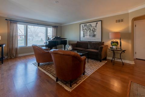 1202 E Liberty Dr, Wheaton, IL 60187 photo 6