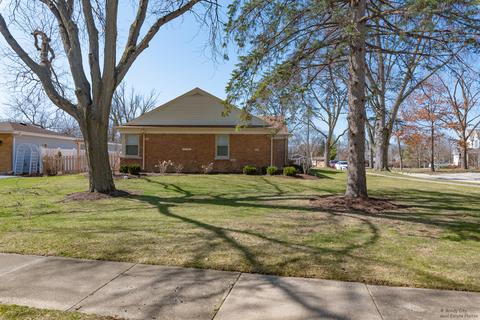 1202 E Liberty Dr, Wheaton, IL 60187 photo 22