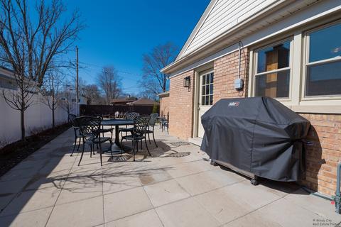 1202 E Liberty Dr, Wheaton, IL 60187 photo 24