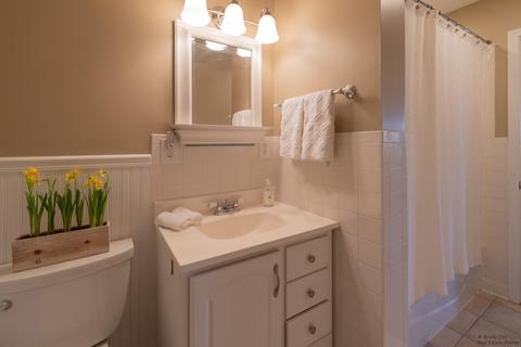 1202 E Liberty Dr, Wheaton, IL 60187 photo 17