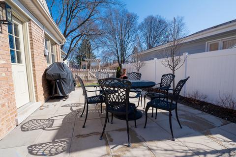 1202 E Liberty Dr, Wheaton, IL 60187 photo 25