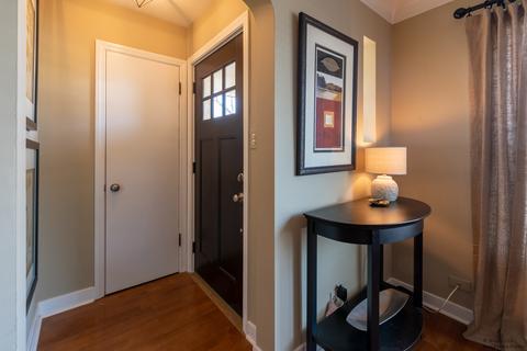 1202 E Liberty Dr, Wheaton, IL 60187 photo 4