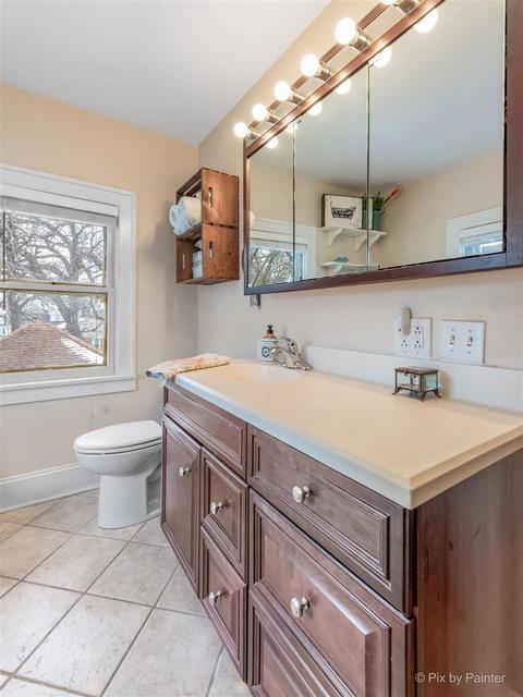 3 Monroe Ave, Elgin, IL 60123 photo 18
