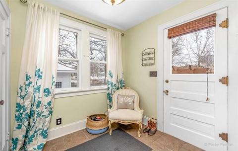 3 Monroe Ave, Elgin, IL 60123 photo 13