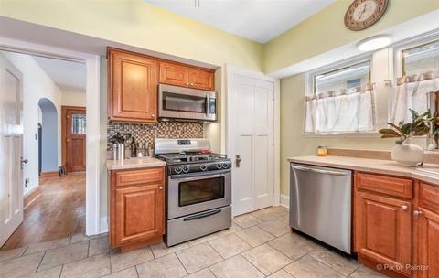 3 Monroe Ave, Elgin, IL 60123 photo 10
