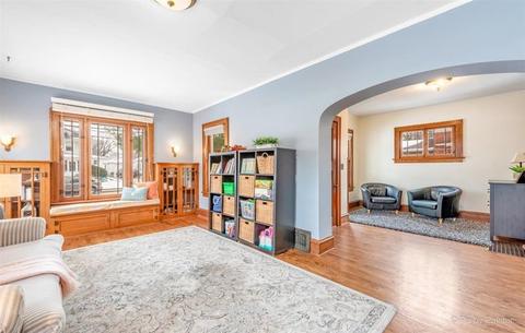 3 Monroe Ave, Elgin, IL 60123 photo 7