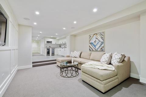 61 Elm St, Chicago, IL 60611 photo 33