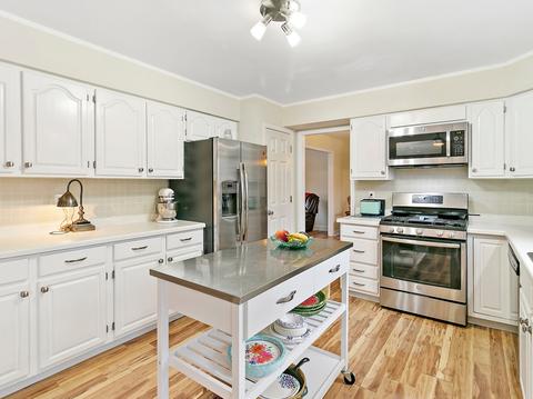 5031 Adele Dr, Gurnee, IL 60031 photo 8