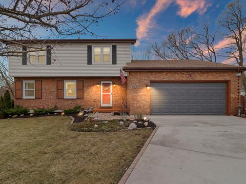 5031 Adele Dr, Gurnee, IL 60031 photo 2