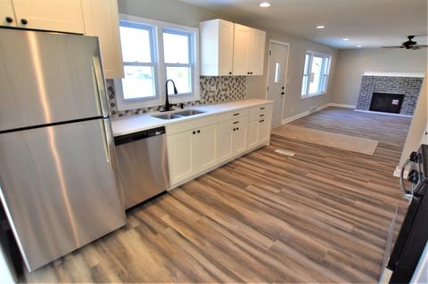 1107 Meyer St, Elgin, IL 60123 photo 19