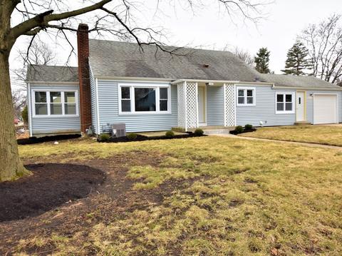 1107 Meyer St, Elgin, IL 60123 photo 2
