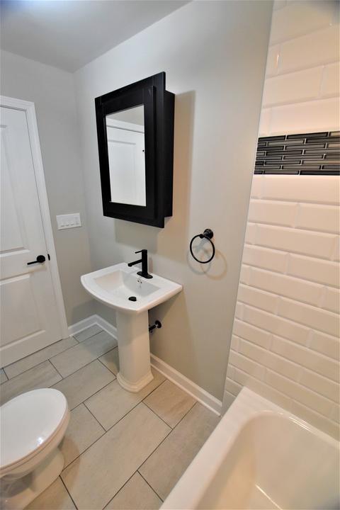 1107 Meyer St, Elgin, IL 60123 photo 26