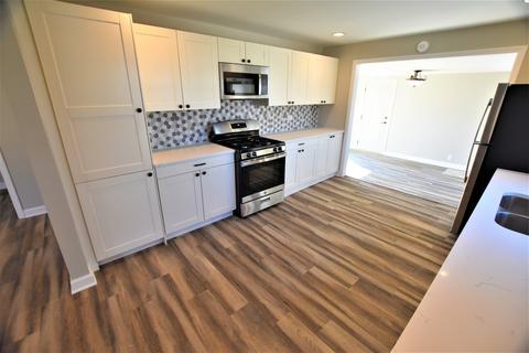 1107 Meyer St, Elgin, IL 60123 photo 15