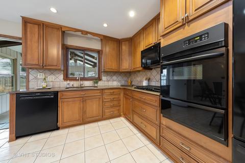 5 N305 Neva Ter, Itasca, IL 60143 photo 6