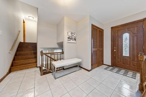 5 N305 Neva Ter, Itasca, IL 60143 photo 2