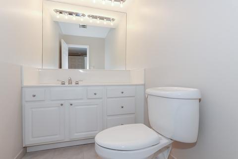 1225 Hassell Cir, Hoffman Estates, IL 60169 photo 21