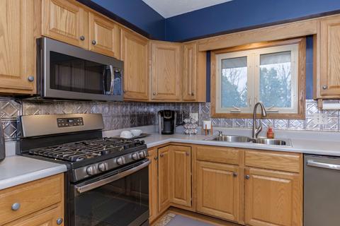 110 Sandra Ln, Normal, IL 61761 photo 10