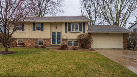 110 Sandra Ln, Normal, IL 61761 photo 1