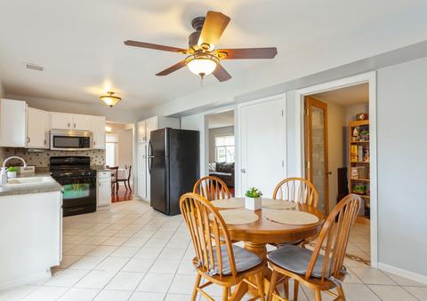 862 Lakeside Dr, Bartlett, IL 60103 photo 8