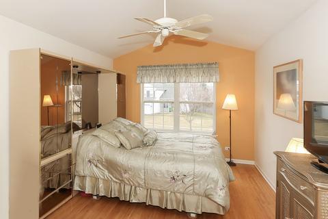 1340 Newcastle Ln, Bartlett, IL 60103 photo 20