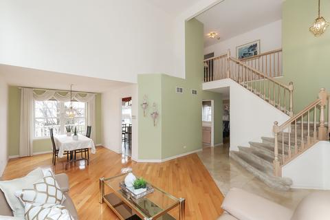 1340 Newcastle Ln, Bartlett, IL 60103 photo 4