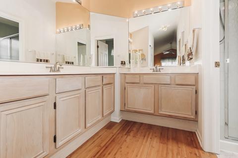 1340 Newcastle Ln, Bartlett, IL 60103 photo 23