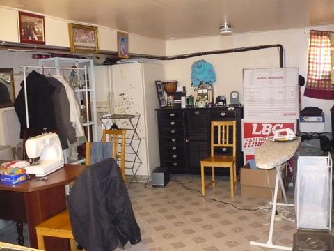 8907 Robin Dr, Des Plaines, IL 60016 photo 9