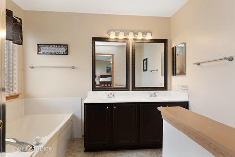401 Diamondback Way, Algonquin, IL 60102 photo 17