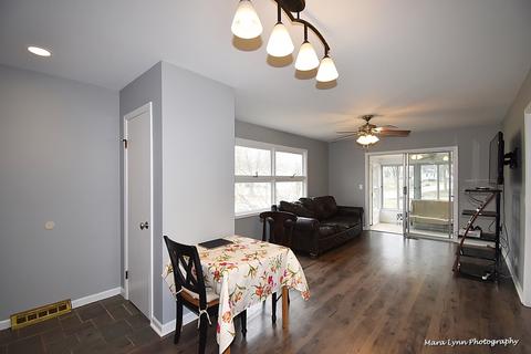 725 Eklund Ave, Geneva, IL 60134 photo 3