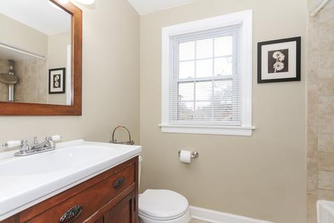 561 Rose Ave, Des Plaines, IL 60016 photo 15