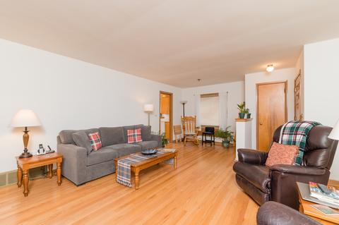 407 S Pine St, Mount Prospect, IL 60056 photo 9