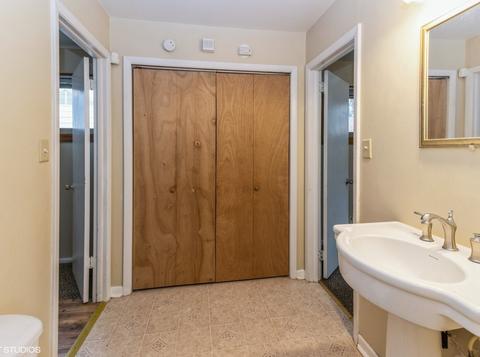 1951 E Cedar Pl, Kankakee, IL 60901 photo 8