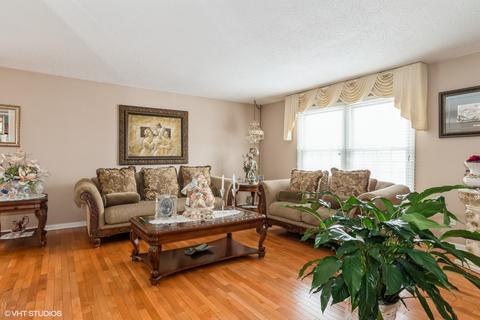 715 W Sable Dr, Addison, IL 60101 photo 2