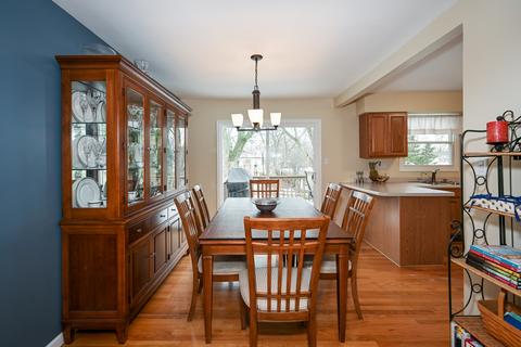 1280 Kent Ct, Wheaton, IL 60189 photo 7