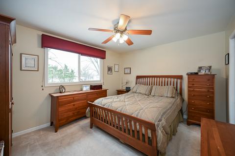 1280 Kent Ct, Wheaton, IL 60189 photo 11