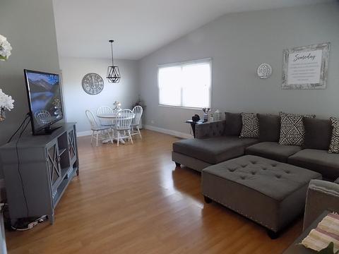 1689 Cape Breton Ct, Hoffman Estates, IL 60192 photo 5