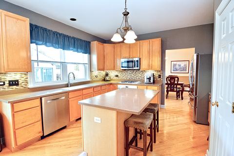 1522 Bridle Ln, Bartlett, IL 60103 photo 9