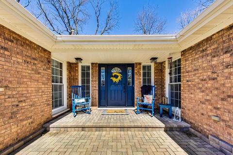 4100 Oaksbury Ln, Rolling Meadows, IL 60008 photo 3