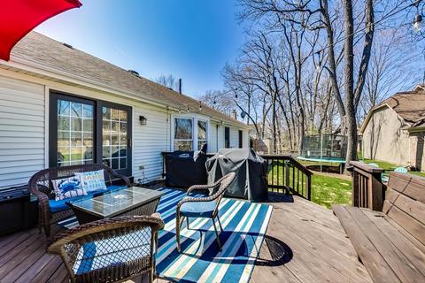 4100 Oaksbury Ln, Rolling Meadows, IL 60008 photo 43