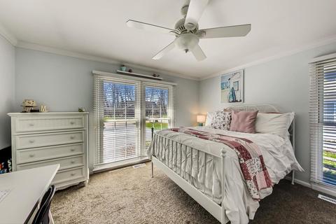 4100 Oaksbury Ln, Rolling Meadows, IL 60008 photo 26