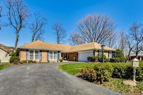 4100 Oaksbury Ln, Rolling Meadows, IL 60008 photo 2