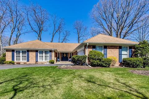 4100 Oaksbury Ln, Rolling Meadows, IL 60008 photo 1