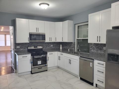 817 E 88th St, Chicago, IL 60619 photo 3